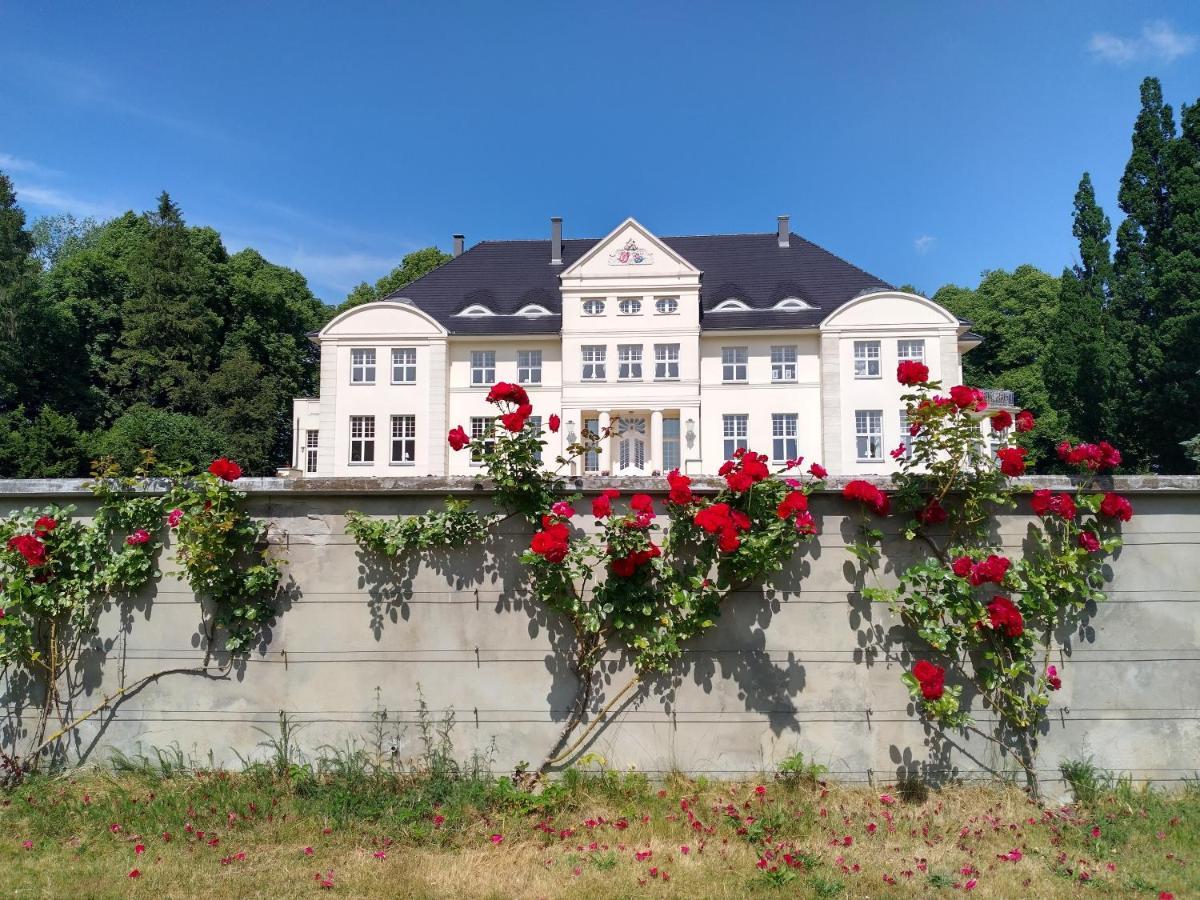 Schloss Wichmannsdorf Kröpelin Exterior foto